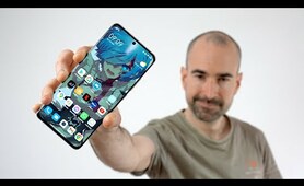 Biggest Smartphone Surprise of 2022! | Xiaomi 12 Review